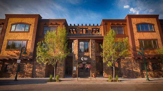 The Restaurant at White Buffalo Club