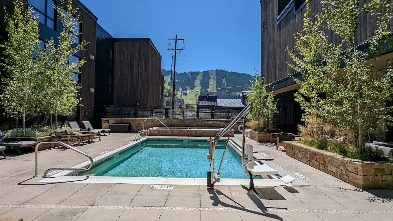 The Cloudveil, Autograph Collection